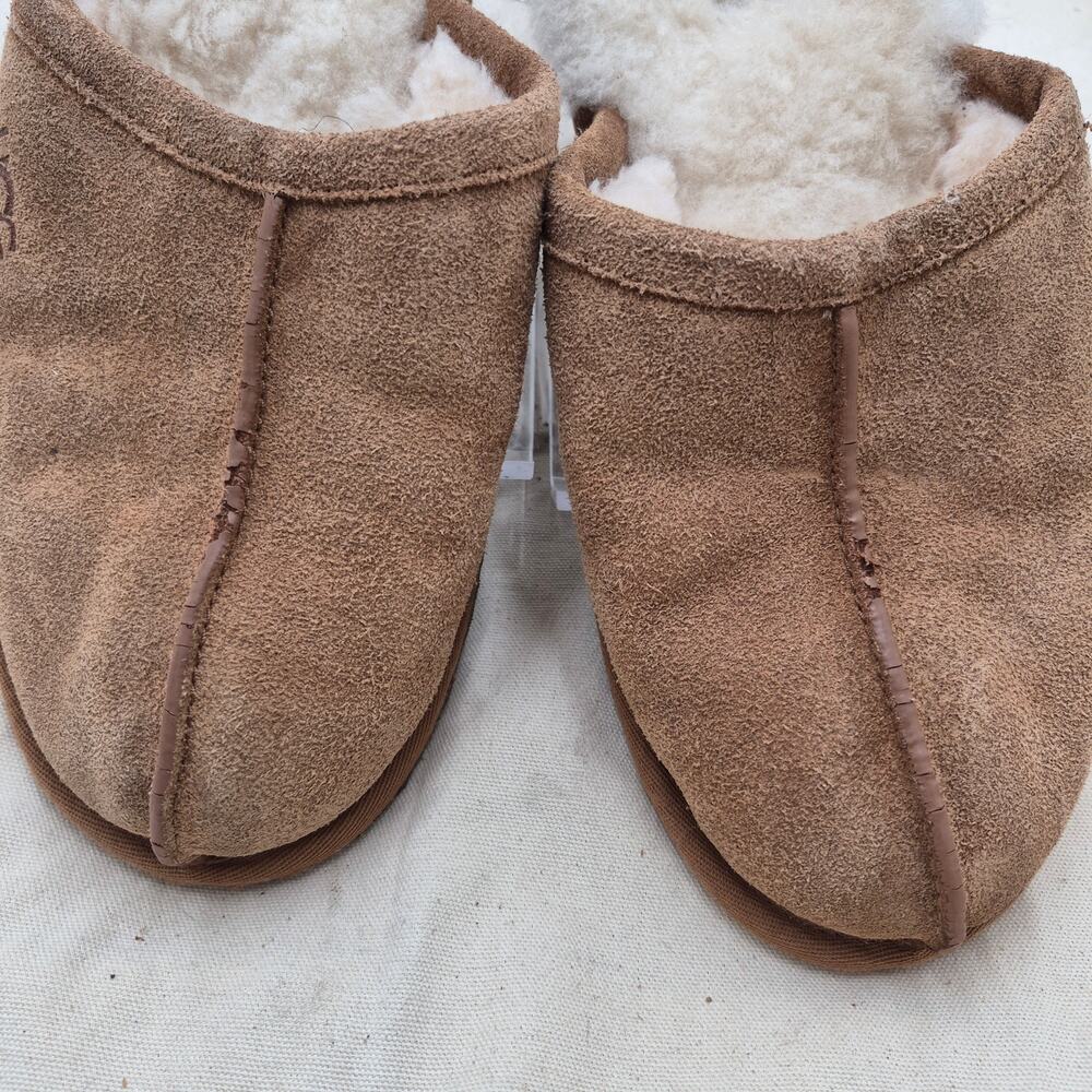 UGG Men's Classic Slip-On Suede Slippers Men's size 10
